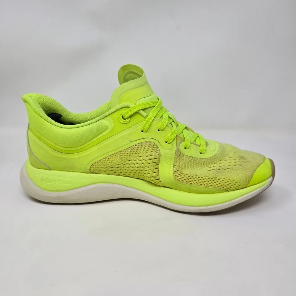Lululemon W Chargefeel‎ Workout Low Athletic Shoes Neon Yellow Women's 8.5